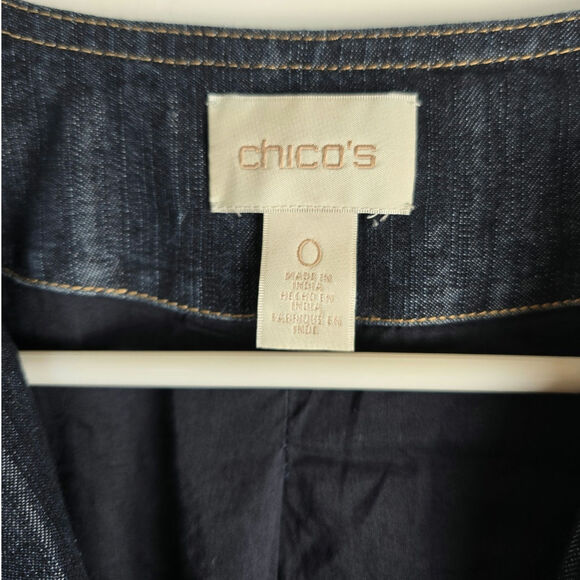 Chico's Denim Jacket Embroidered Floral Size Small 4/6 - Picture 4 of 9